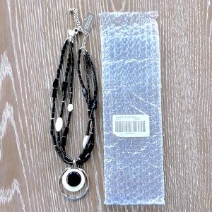 Chico’s NEW Necklace Black & white womens